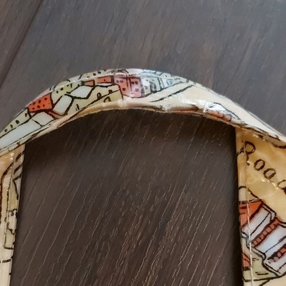 Vintage Harrods Cream and Red Illustrated Tote Bag - Picture 4 of 10